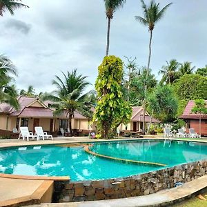 Bungalow Beach Front